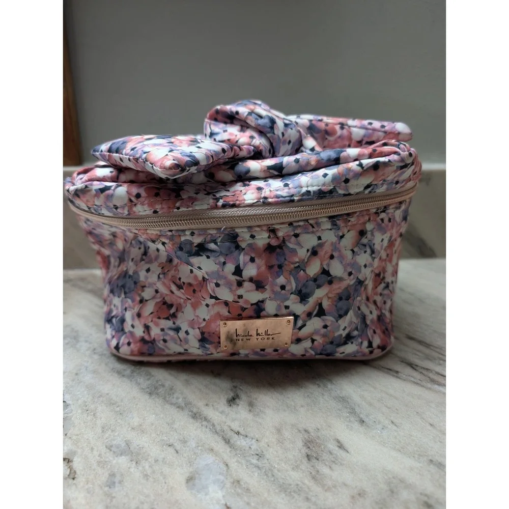 Nicole Miller New York Makeup Travel Case Flower Design